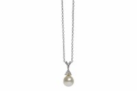 Lot 477 - FOURTEEN CARAT WHITE GOLD PEARL SET PENDANT on...