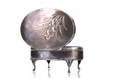 Lot 167 - EDWARDIAN SILVER TRINKET BOX