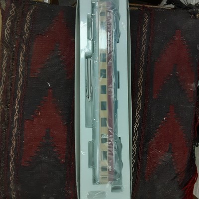 Lot 132 - MODEL RAILWAY, FRENCH ENGINES AND COACHES