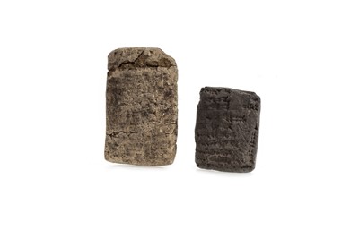 Lot 32 - OLD BABYLONIAN TABLET FRAGMENTS