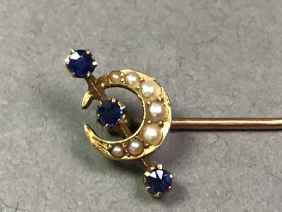 Lot 684 - VICTORIAN GOLD STICK PIN