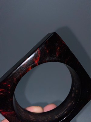 Lot 347 - RARE 'CHERRY STARDUST' AMBER BAKELITE POCKET WATCH STAND