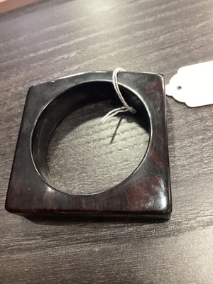 Lot 347 - RARE 'CHERRY STARDUST' AMBER BAKELITE POCKET WATCH STAND