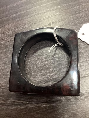 Lot 347 - RARE 'CHERRY STARDUST' AMBER BAKELITE POCKET WATCH STAND