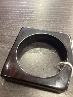 Lot 347 - RARE 'CHERRY STARDUST' AMBER BAKELITE POCKET WATCH STAND