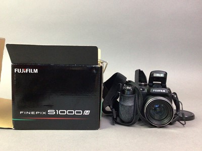 Lot 173 - FUJIFILM FINEPIX S1000 fd CAMERA