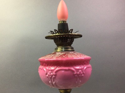 Lot 338 - VICTORIAN BRASS OIL LAMP