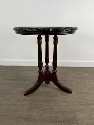 Lot 318 - MAHOGANY OCCASIONAL TABLE