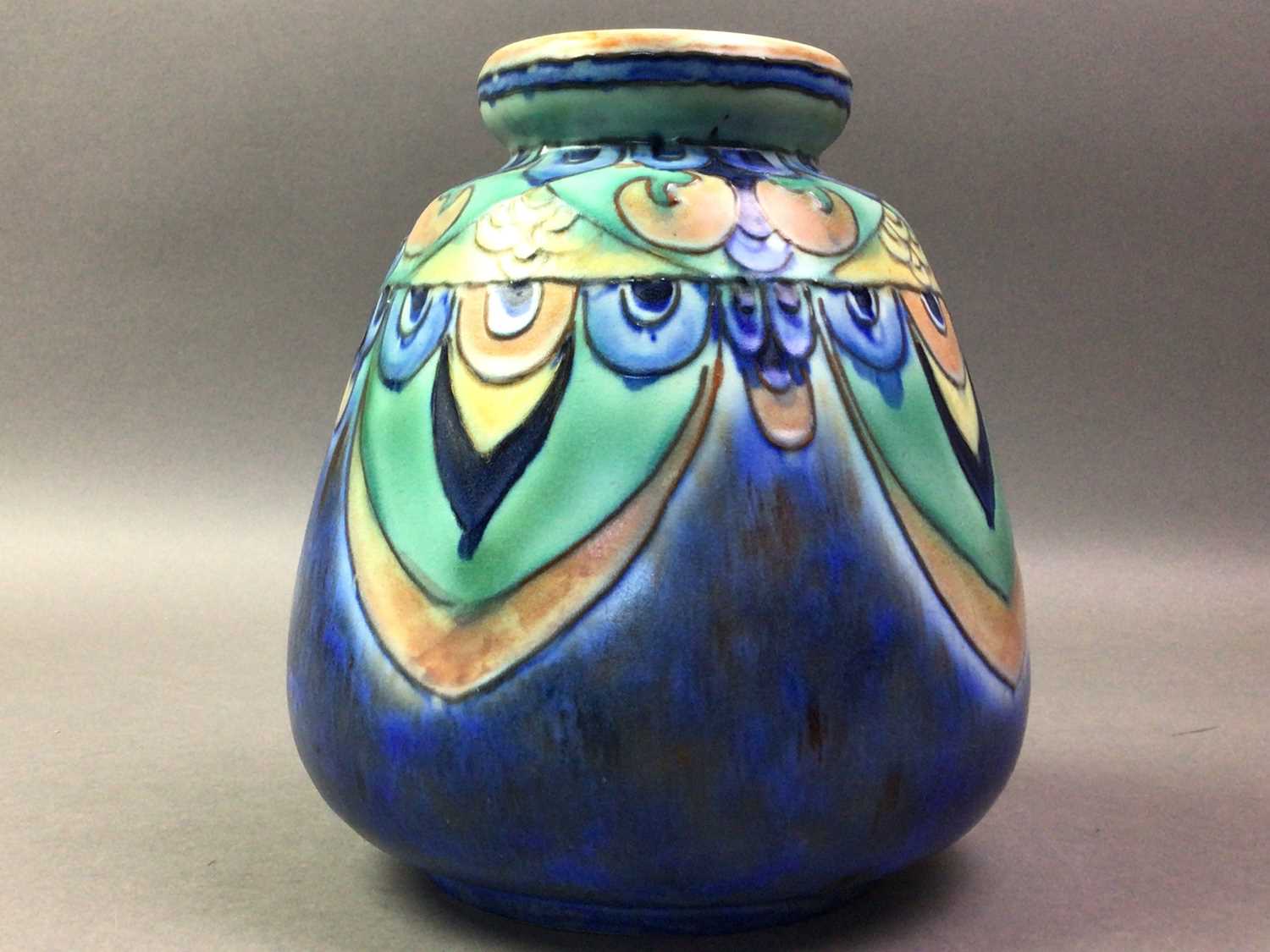 Lot 232 - CROWN DEVON 'CRETIAN' VASE