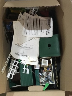 Lot 50 - GROUP OF MODEL RAILWAY TRANSFORMERS