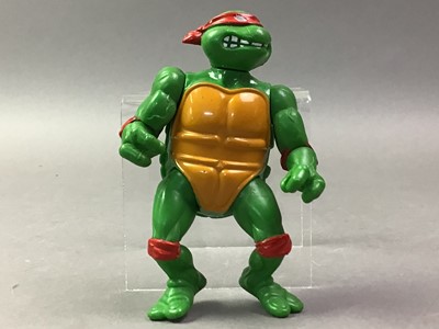 Lot 386 - SET OF FOUR VINTAGE MUTANT NINJA TURTLE ACTION FIGURES