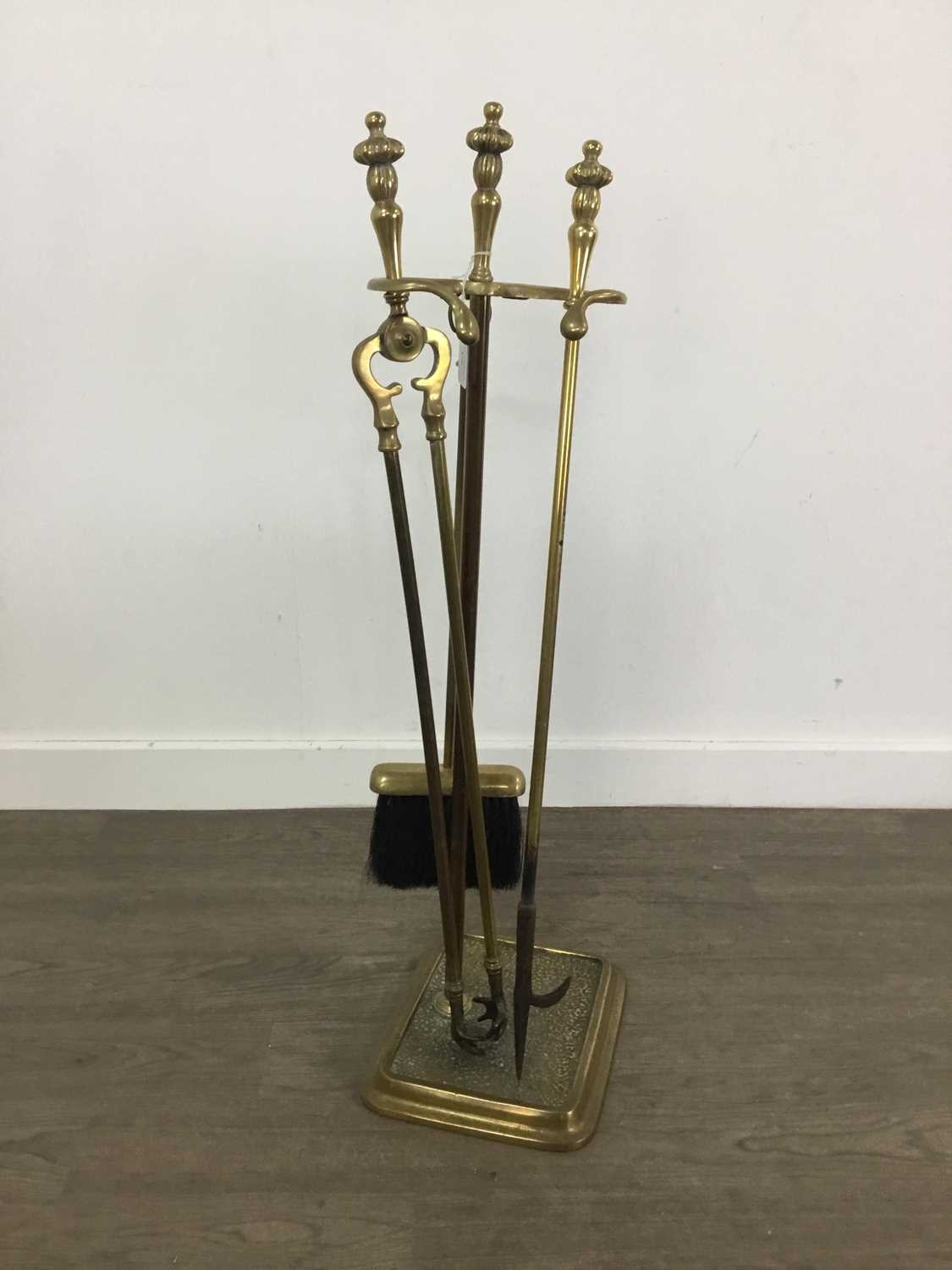 Lot 476 - BRASS FIRESIDE COMPANION STAND