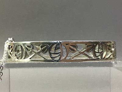 Lot 542 - COLLECTION OF SILVER JEWELLERY