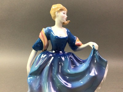 Lot 621 - COLLECTION OF ROYAL DOULTON AND OTHER FIGURES