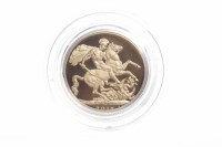 Lot 588 - GOLD PROOF SOVEREIGN DATED 2015 in a capsule,...