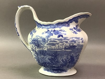 Lot 613 - GROUP OF BLUE AND WHITE CERAMICS