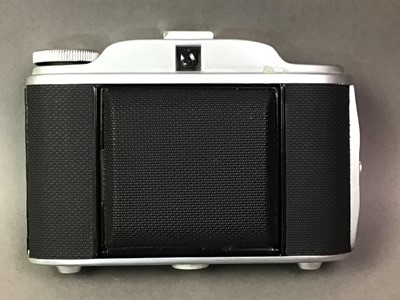 Lot 667 - VINTAGE WALLACE HEATON CAMERA