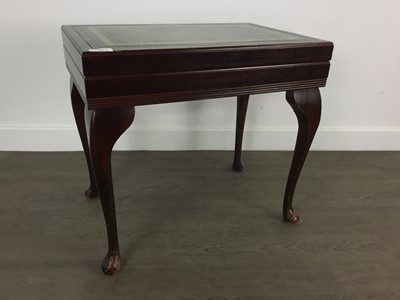 Lot 702 - WEBBER & HILL MAHOGANY TABLE CANTEEN