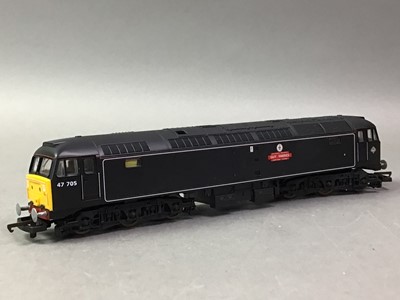 Lot 712 - COLLECTION OF MODEL RAILWAY