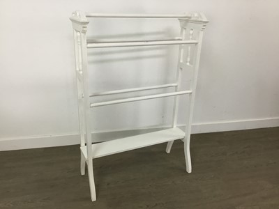 Lot 723 - MODERN TOWEL RAIL