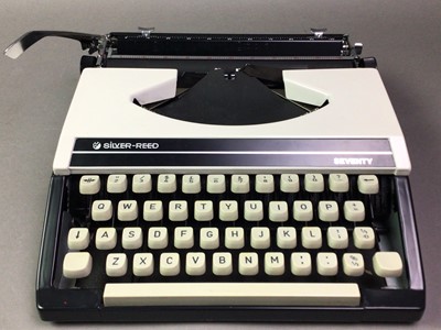 Lot 737 - TYPEWRITER