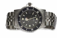 Lot 765 - GENTLEMAN'S TAG HEUER PROFESSIONAL STAINLESS...