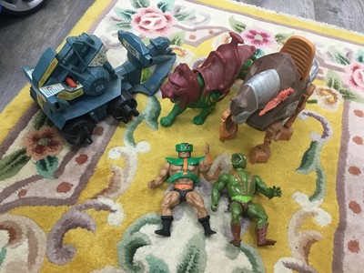 Lot 710 - COLLECTION OF VINTAGE ACTION FIGURES AND MODELS