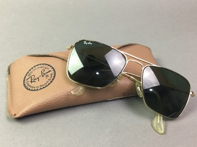 Lot 845 - PAIR OF VINTAGE RAY BAN GLASSES