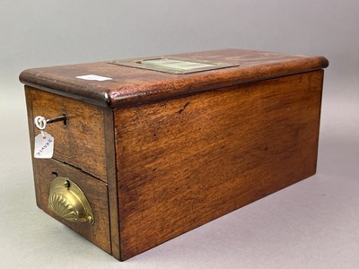 Lot 863 - GLEDHILLS OAK SHOP TILL