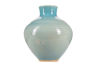 Lot 377 - HELLA YOUNG (SCOTTISH, 1910-1999), STUDIO POTTERY VASE