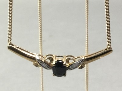 Lot 39 - SAPPHIRE AND DIAMOND NECKLET