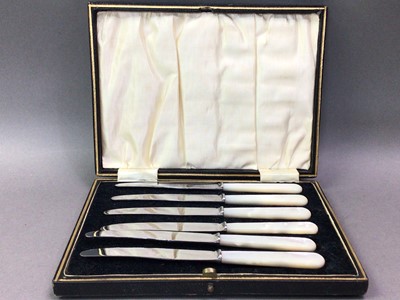 Lot 69 - COLLECTION OF SILVER AND SILVER PLATED WARE