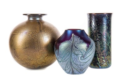 Lot 384 - MICHAEL HARRIS & WILLIAM WALKER FOR ISLE OF WIGHT STUDIO, 'AZURENE GOLD' GLASS VASE