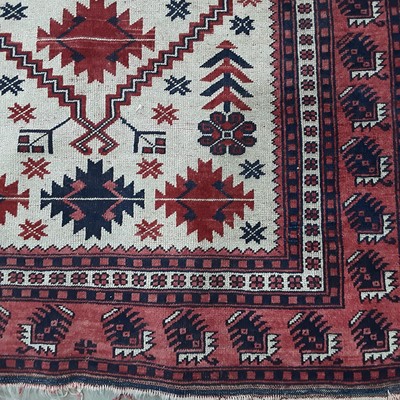 Lot 141 - EASTERN WOOL RUG