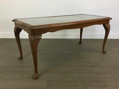 Lot 62 - MAHOGANY COFFEE TABLE