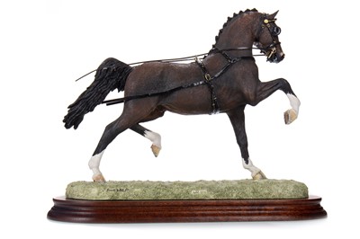 Lot 732 - BORDER FINE ARTS LIMITED EDITION HORSE 'HACKNEY' AND CERTIFICATE