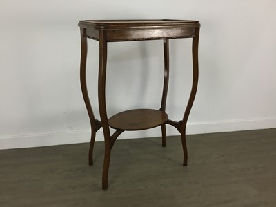 Lot 129 - OAK OCCASIONAL TABLE