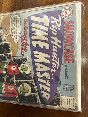 Lot 59 - DC COMICS, SHOWCASE PRESENTS (1958-60)