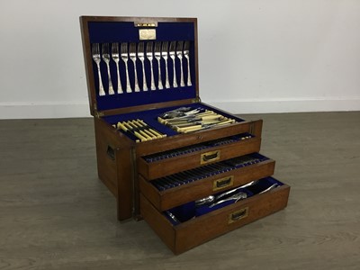 Lot 99 - CANTEEN OF SILVER PLATED FLATWARE