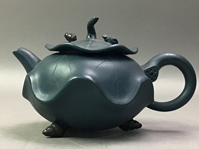 Lot 280 - CHINESE YI XING TEA POT