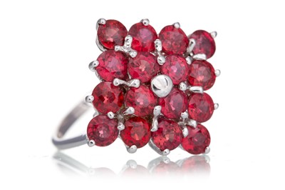 Lot 675 - RED GEM SET RING