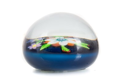 Lot 399 - PERTHSHIRE GLASS 'FLOWER BOUTIQUE' PAPERWEIGHT