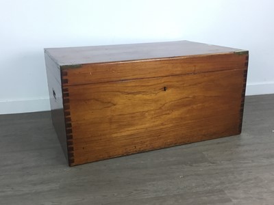 Lot 300 - CAMPHORWOOD BLANKET CHEST