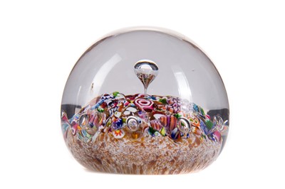 Lot 416 - PAUL YSART (SPANISH/BRITISH, 1904-1992), MILLEFIORI GLASS 'HARLEQUIN' PAPERWEIGHT