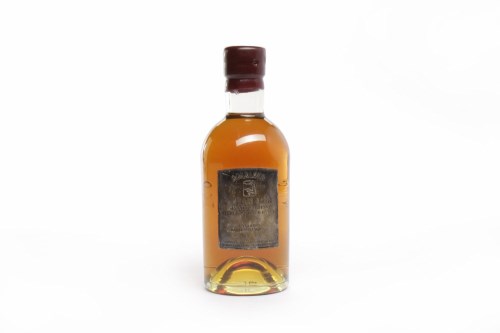 Lot 1009 - ABERLOUR A'BUNADH 12 YEARS OLD - SILVER LABEL...