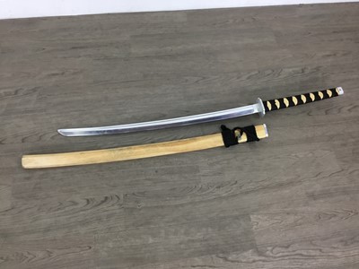 Lot 383 - REPRODUCTION JAPANESE SWORD
