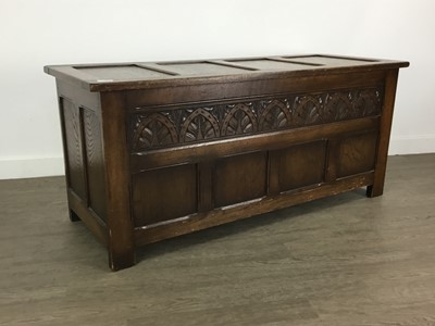 Lot 419 - OAK PANELLED BLANKET BOX