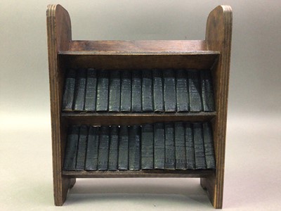 Lot 530 - NOVELTY MINIATURE BOOK STAND WITH MINIATURE BOOKS