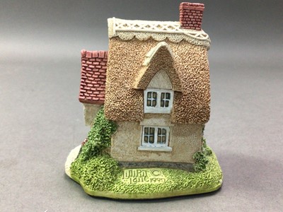 Lot 537 - COLLECTION OF FIFTEEN LILLIPUT LANE MODELS