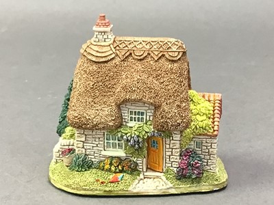 Lot 537 - COLLECTION OF FIFTEEN LILLIPUT LANE MODELS